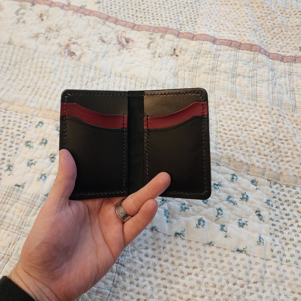 Leather card holder in oxblood and black